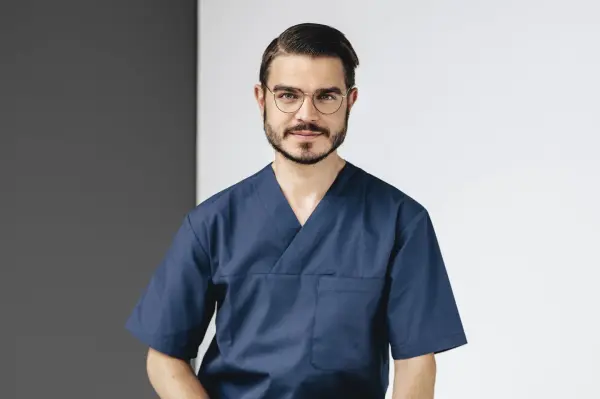 Žinomas vaikų chirurgas atskleidė, ko griežtai neleidžia savo vaikams: priėmime pamatyti vaizdai sukrečia