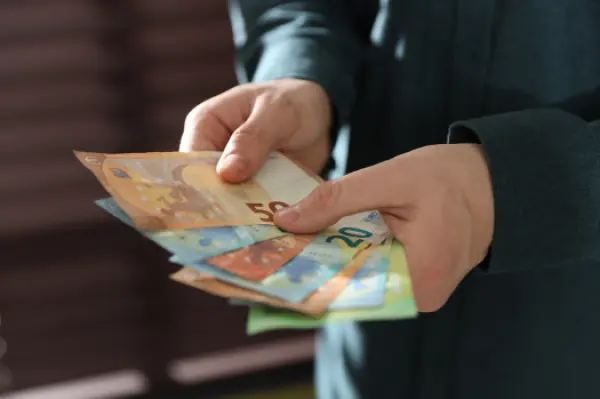 Atsiėmėte pinigus iš II pensijų pakopos – kas toliau? Ekspertai įspėja apie dažniausią klaidą